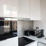 Palm Tree House, Apartemant In Principe Real Lisboa
